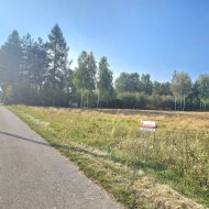 Działka na sprzedaż