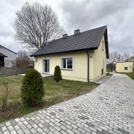 Dom na sprzedaż