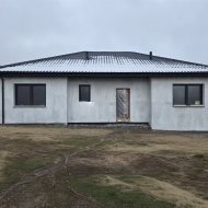 Dom na sprzedaż