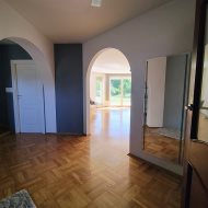 Dom na sprzedaż